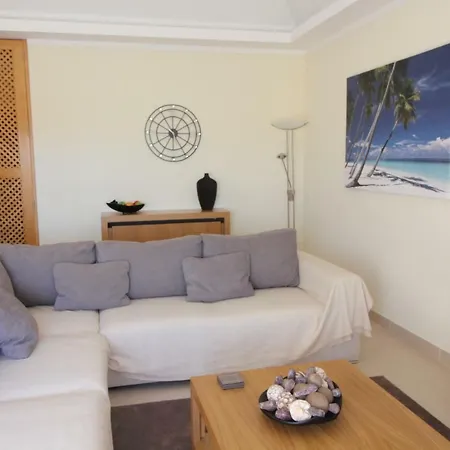 Wpcb 33 Amazing Two Bedroom Penthouse *