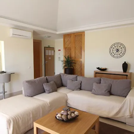 Wpcb 33 Amazing Two Bedroom Penthouse *