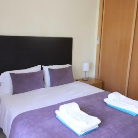 Wpcb 33 Amazing Two Bedroom Penthouse Apartment